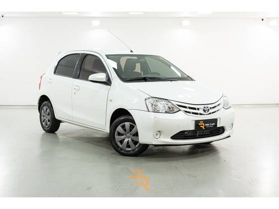 TOYOTA ETIOS 1.5 XS 16V FLEX 4P MANUAL TOYOTA ETIOS 1.5 XS 16V FLEX 4P MANUAL
